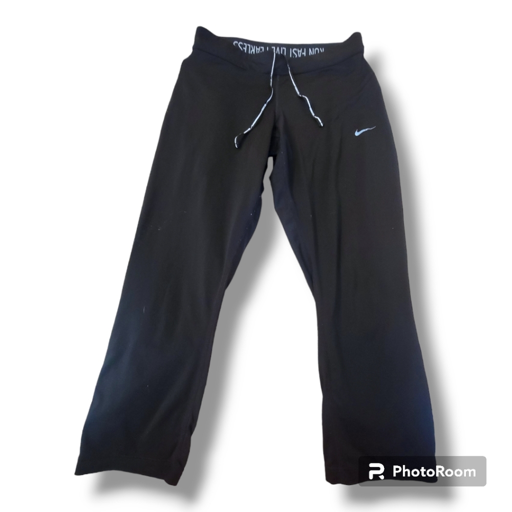 Nike dri fit capris